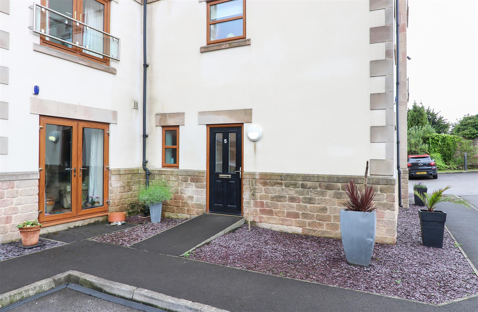 5 Belmont Park, Holymoorside, Chesterfield, S42 7DS Dales and Peaks